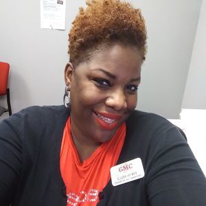 Meet your Posher, Lizzie